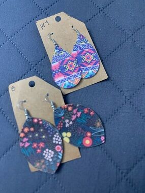 Colorful Patterned Teardrop & Round Leather Earrings Set